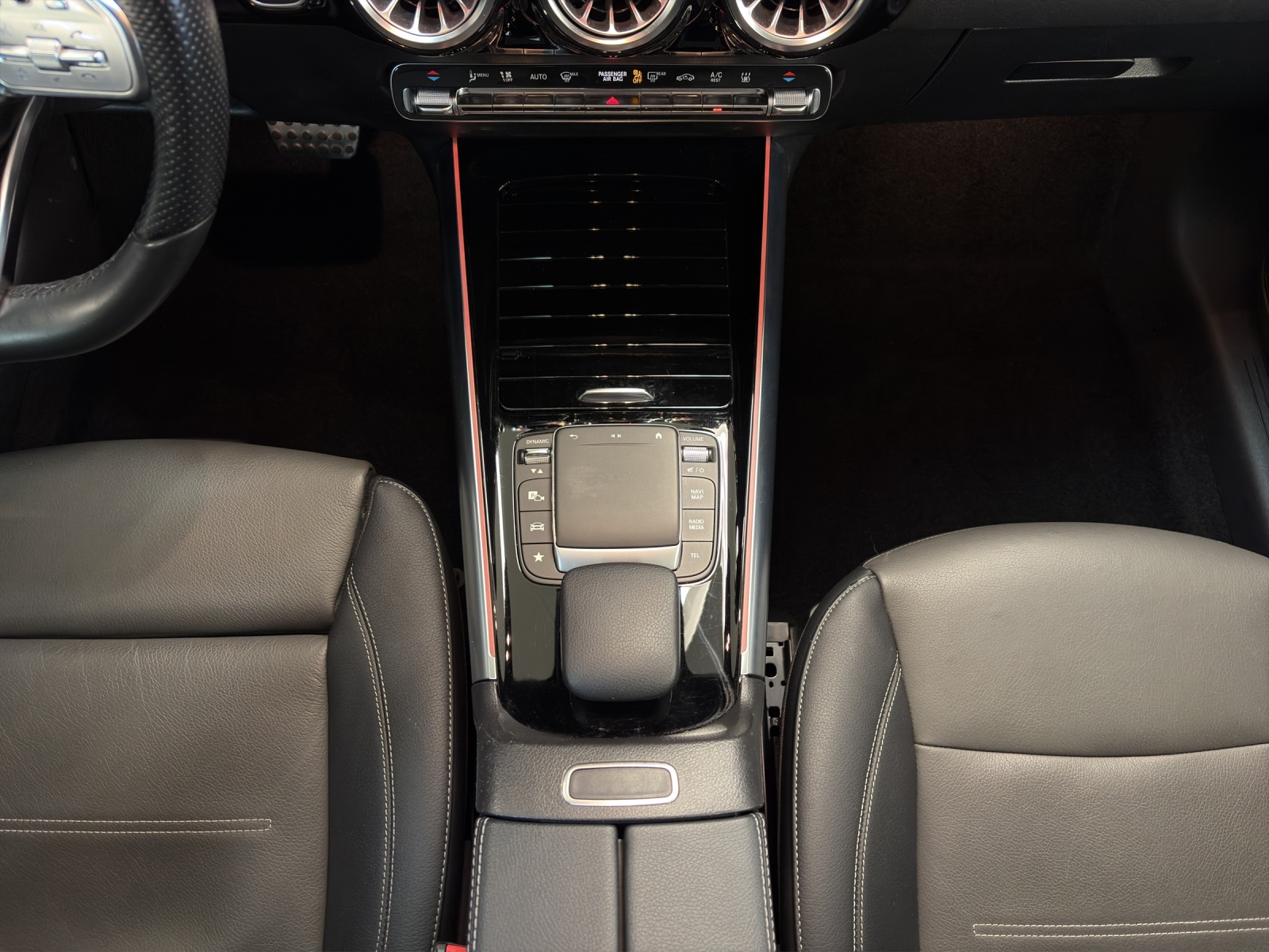 Image MERCEDES-BENZ GLA-250 GLA 250e AMG Line 8G-DCT