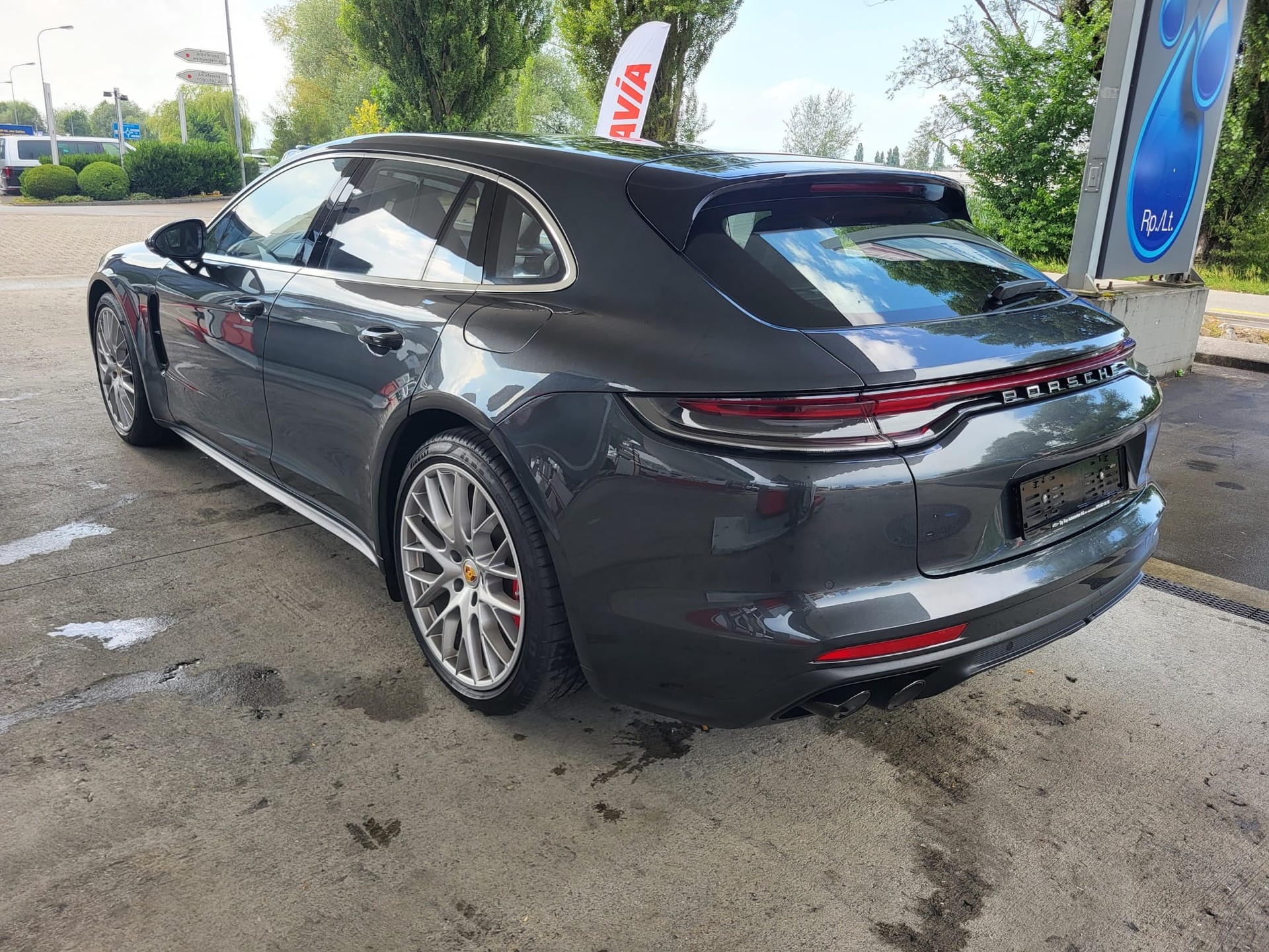 PORSCHE Panamera 4S Executive E-Hybrid PDK-image-2