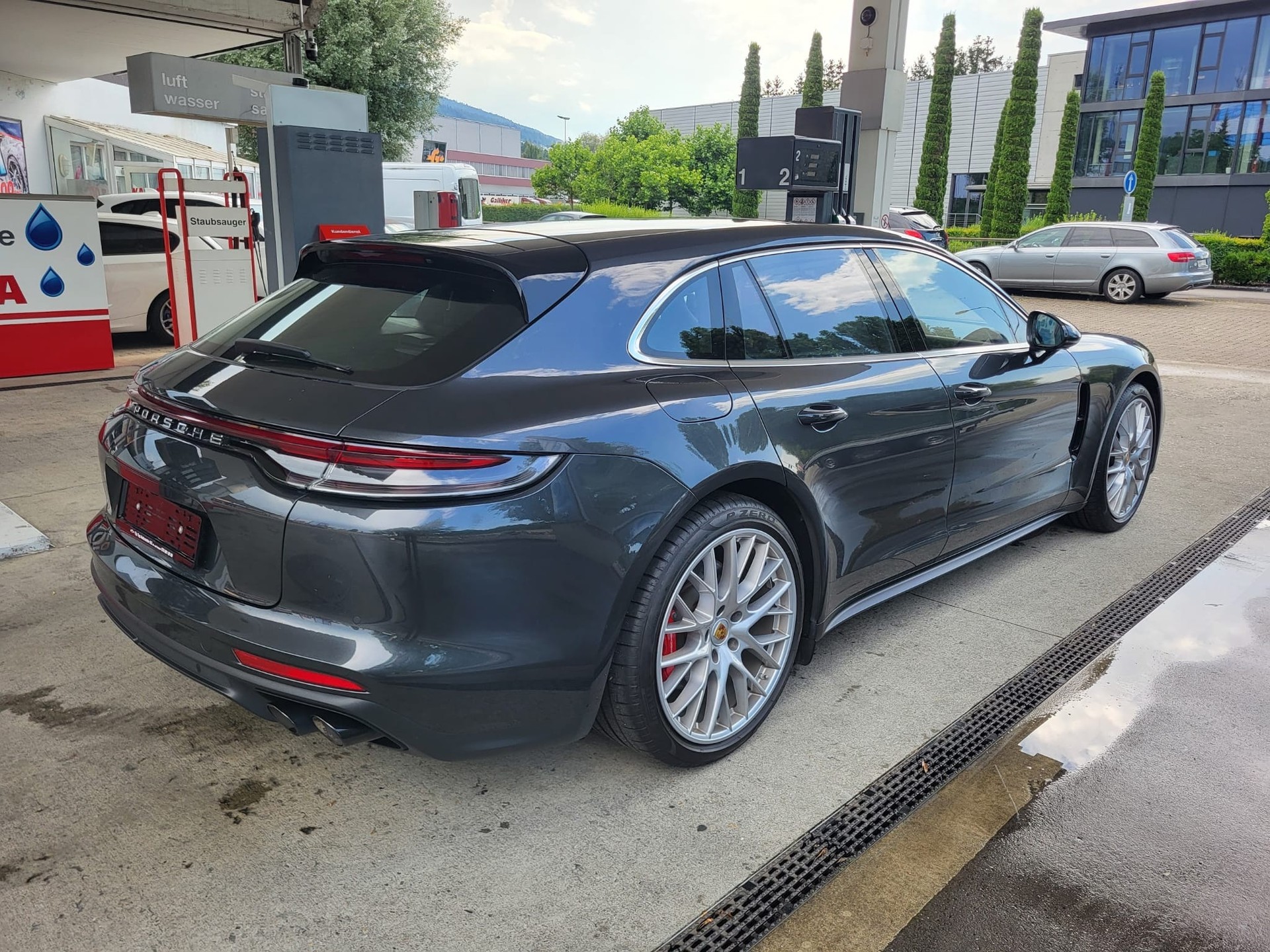 PORSCHE Panamera 4S Executive E-Hybrid PDK-image-3