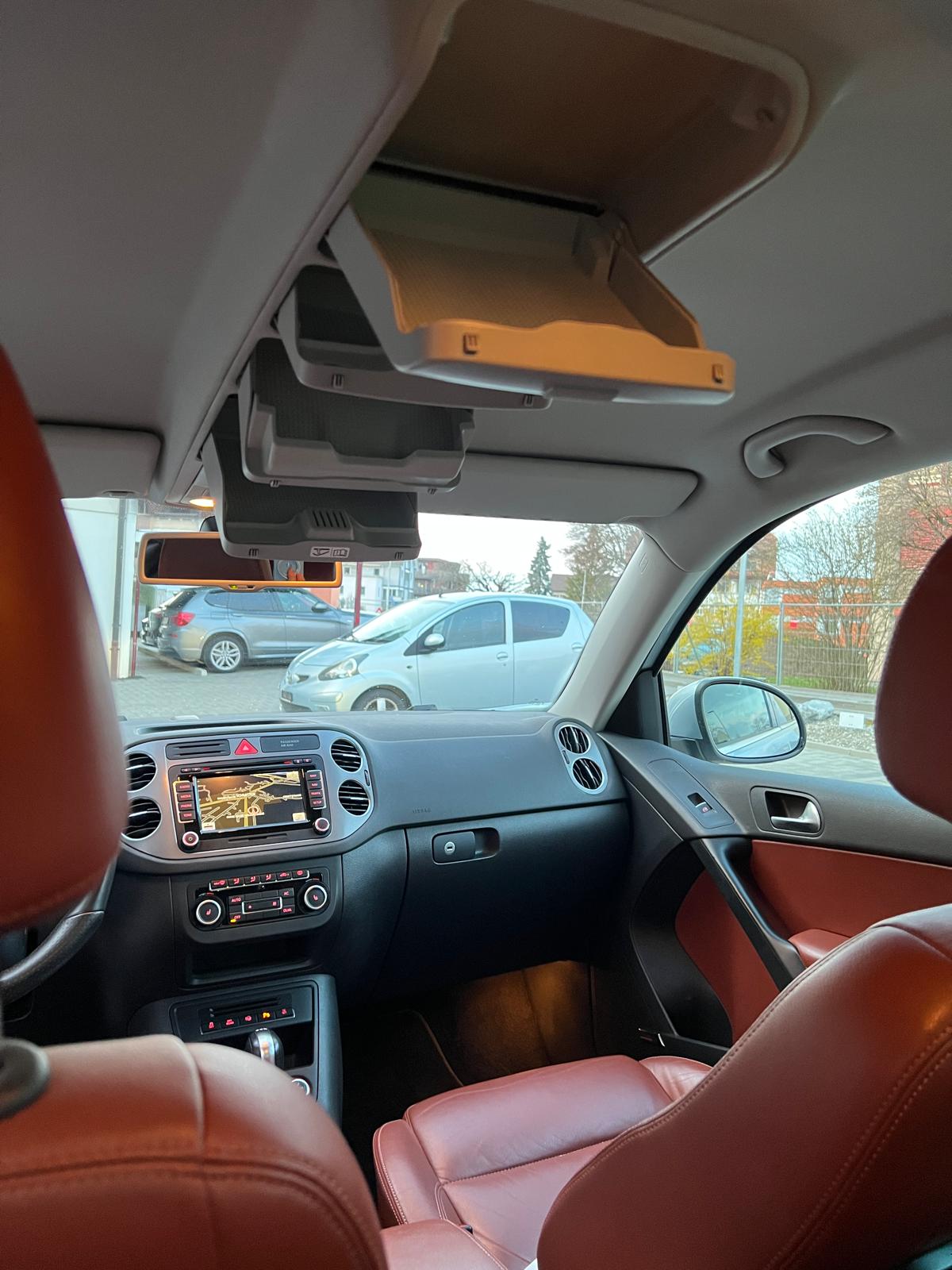 VW Tiguan 2.0 TSI R-Line-image-16