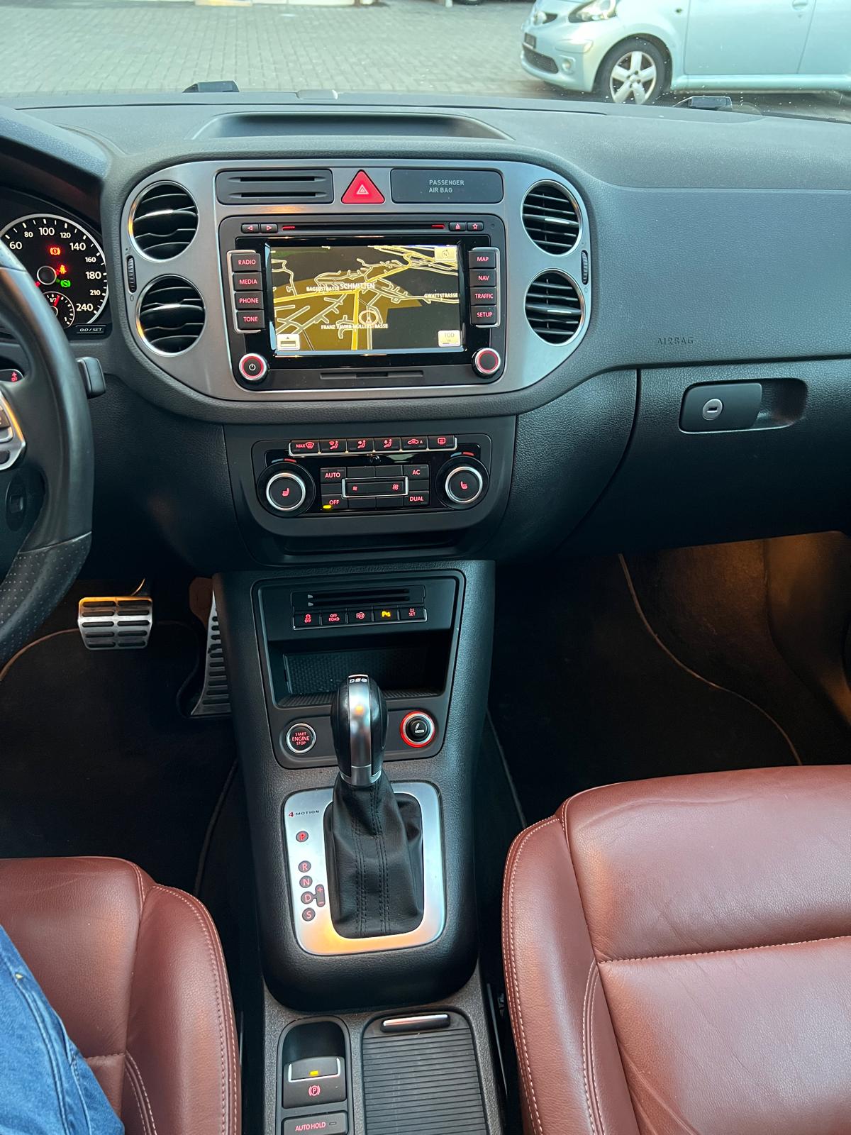 VW Tiguan 2.0 TSI R-Line-image-17
