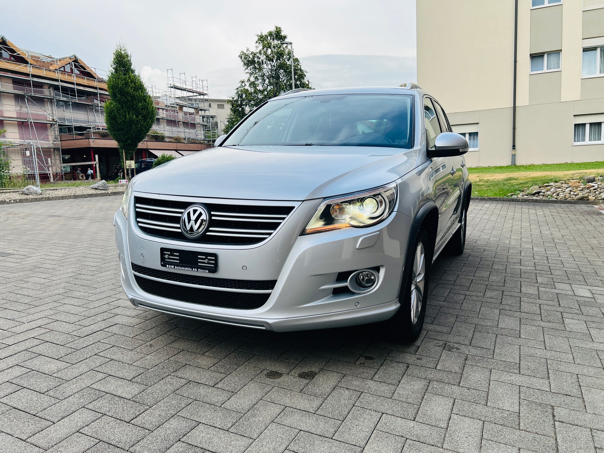 VW Tiguan 2.0 TSI R-Line-image-5