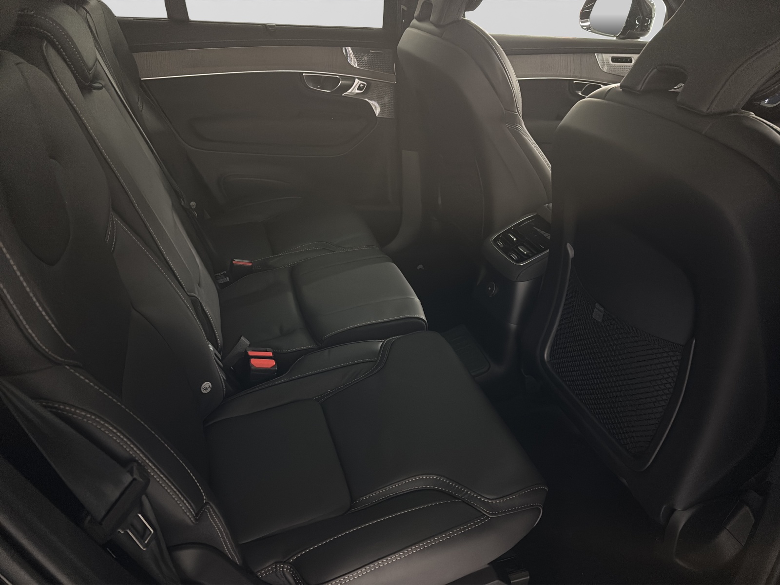 VOLVO XC90 2.0 T8 TE XCLUSIVE Edition Dark eAWD-image-6