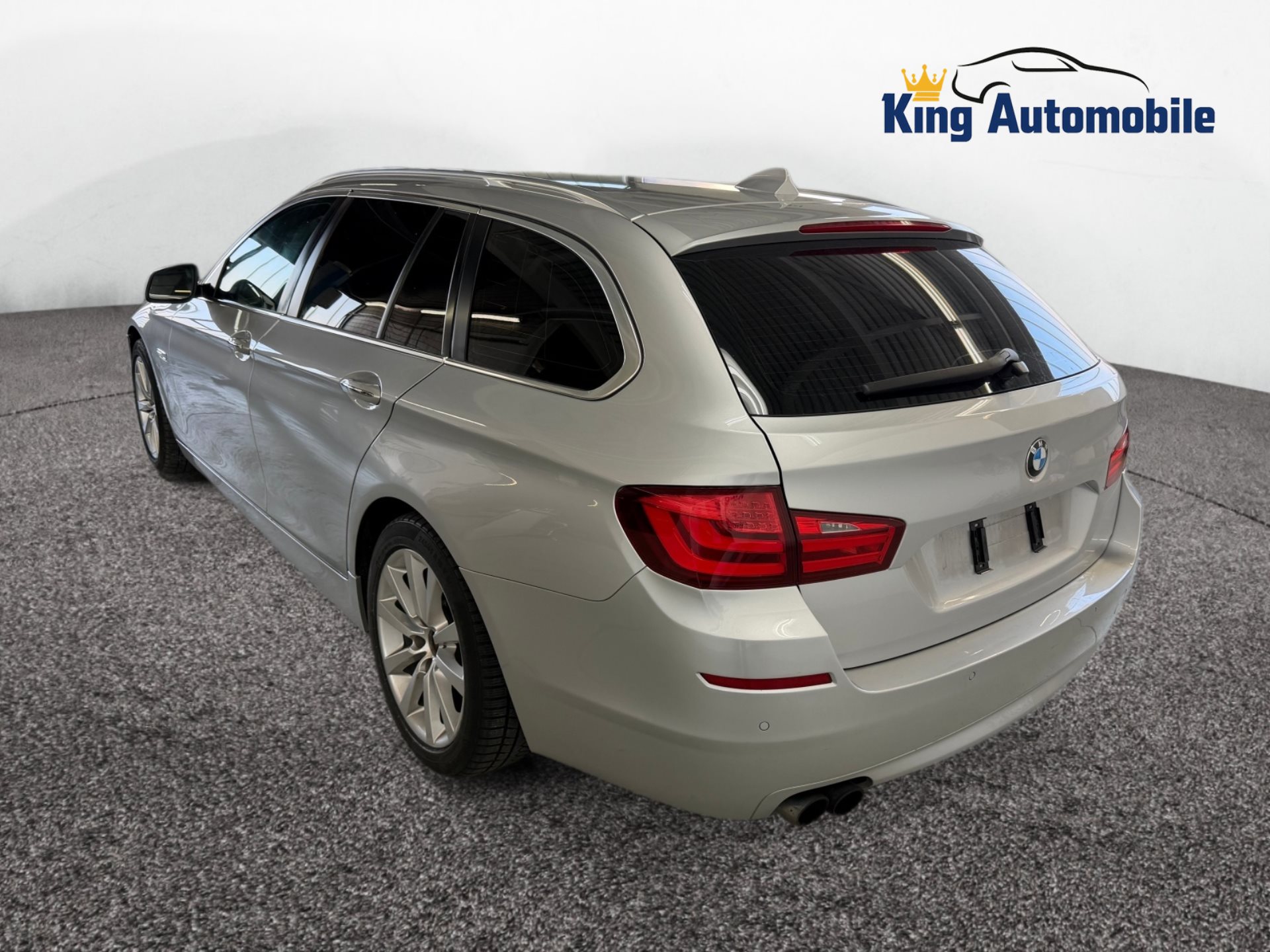 BMW 525d xDrive Touring Steptronic-image-4