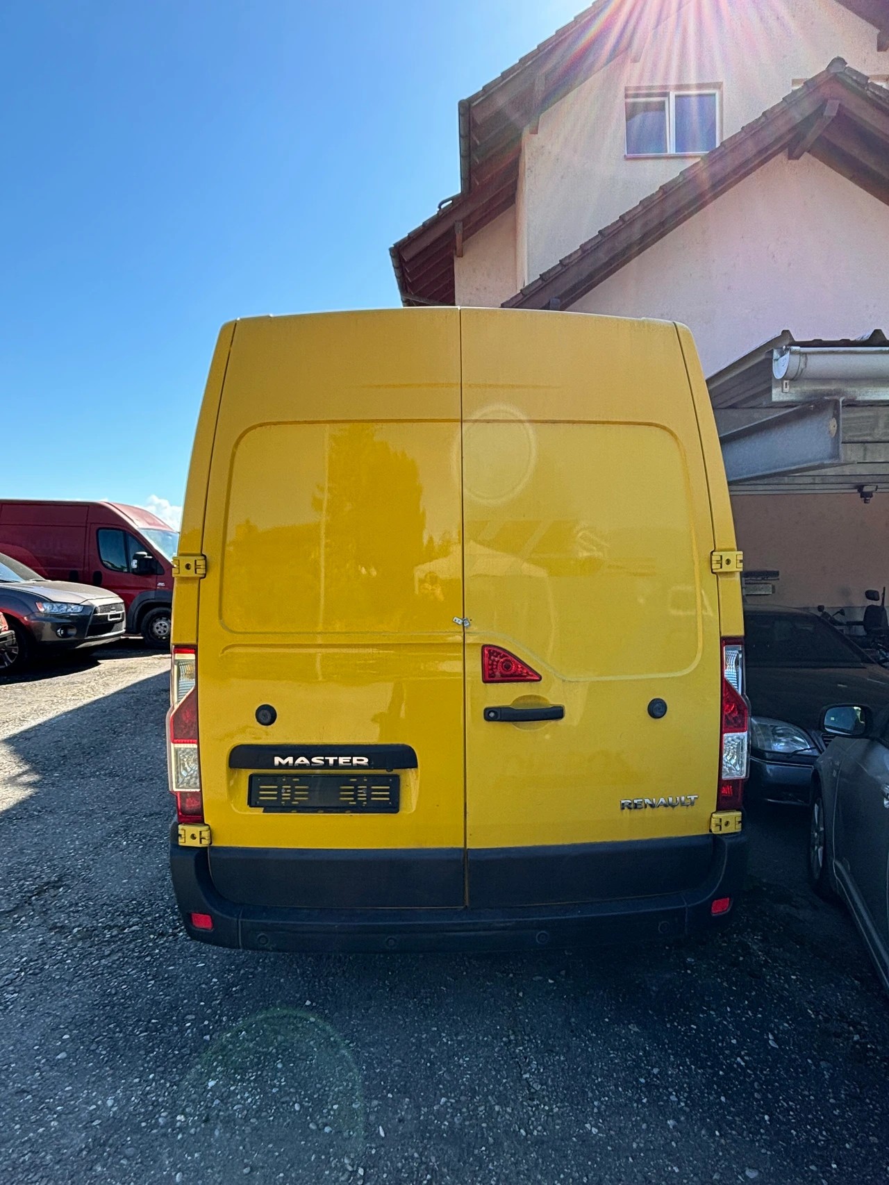 RENAULT Master T35 2.3dCi 125 L3H2-image-2
