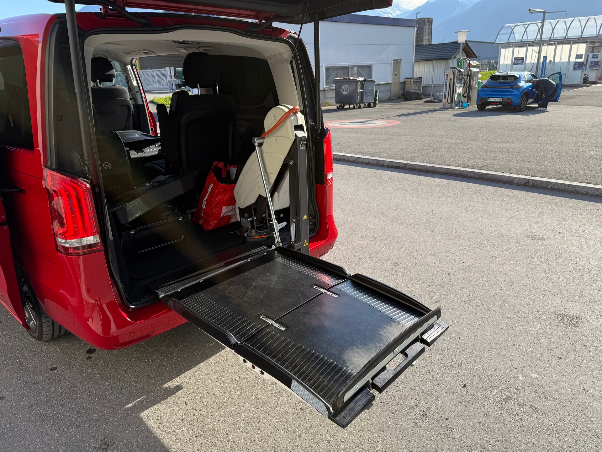 MERCEDES-BENZ V 250 d Trend lang 4Matic 7G-Tronic HANDICAP TOTALEMENT-image-43