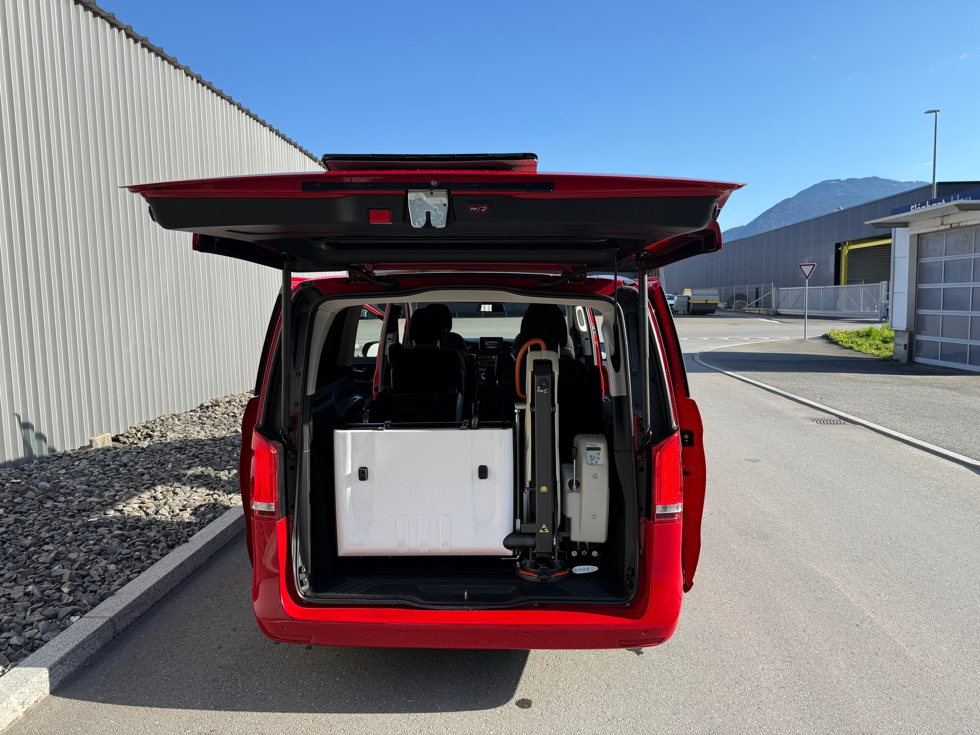 MERCEDES-BENZ V 250 d Trend lang 4Matic 7G-Tronic HANDICAP TOTALEMENT-image-51