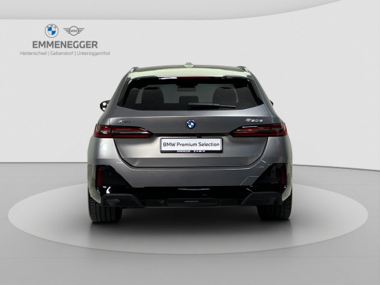 BMW 550e xDr M Sport Pro Tour-showroom-element-3