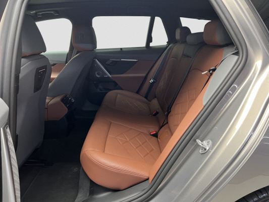 BMW 550e xDr M Sport Pro Tour-image-9