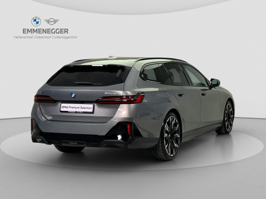 BMW 550e xDr M Sport Pro Tour-image-4