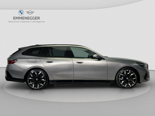 BMW 550e xDr M Sport Pro Tour-image-5