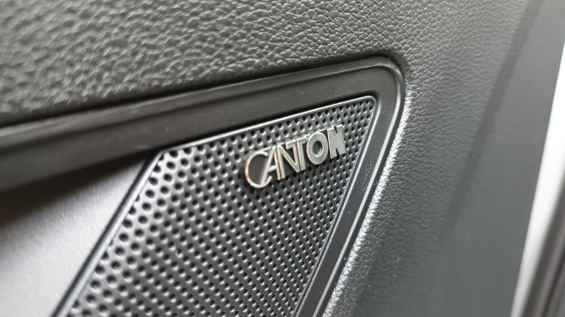 SKODA Karoq 2.0 TSI SportLine 4x4 DSG-image-15