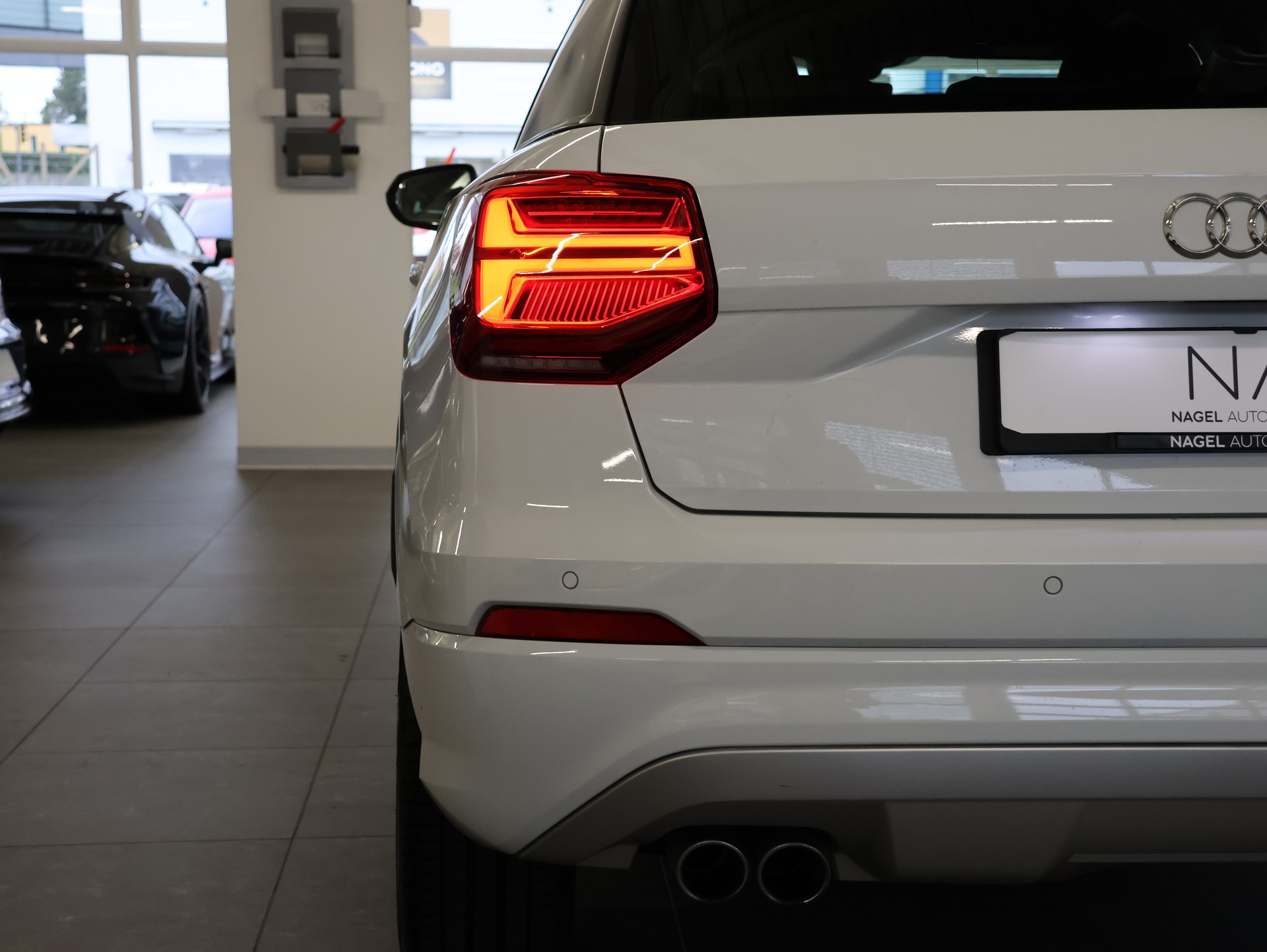 AUDI Q2 2.0 TDI sport quattro *S-Line*-image-10