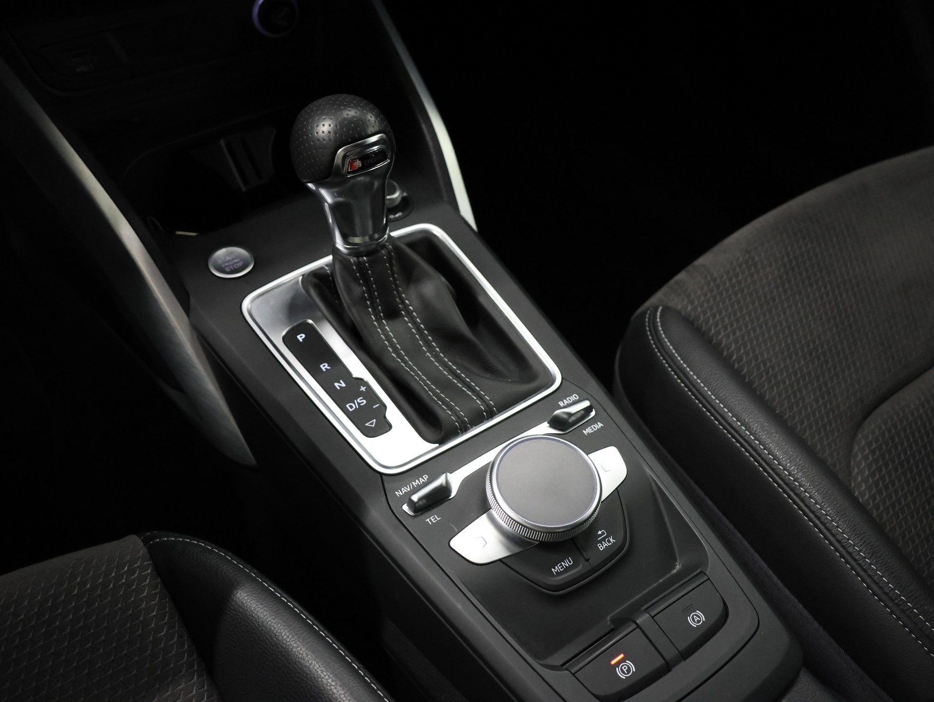AUDI Q2 2.0 TDI sport quattro *S-Line*-image-26