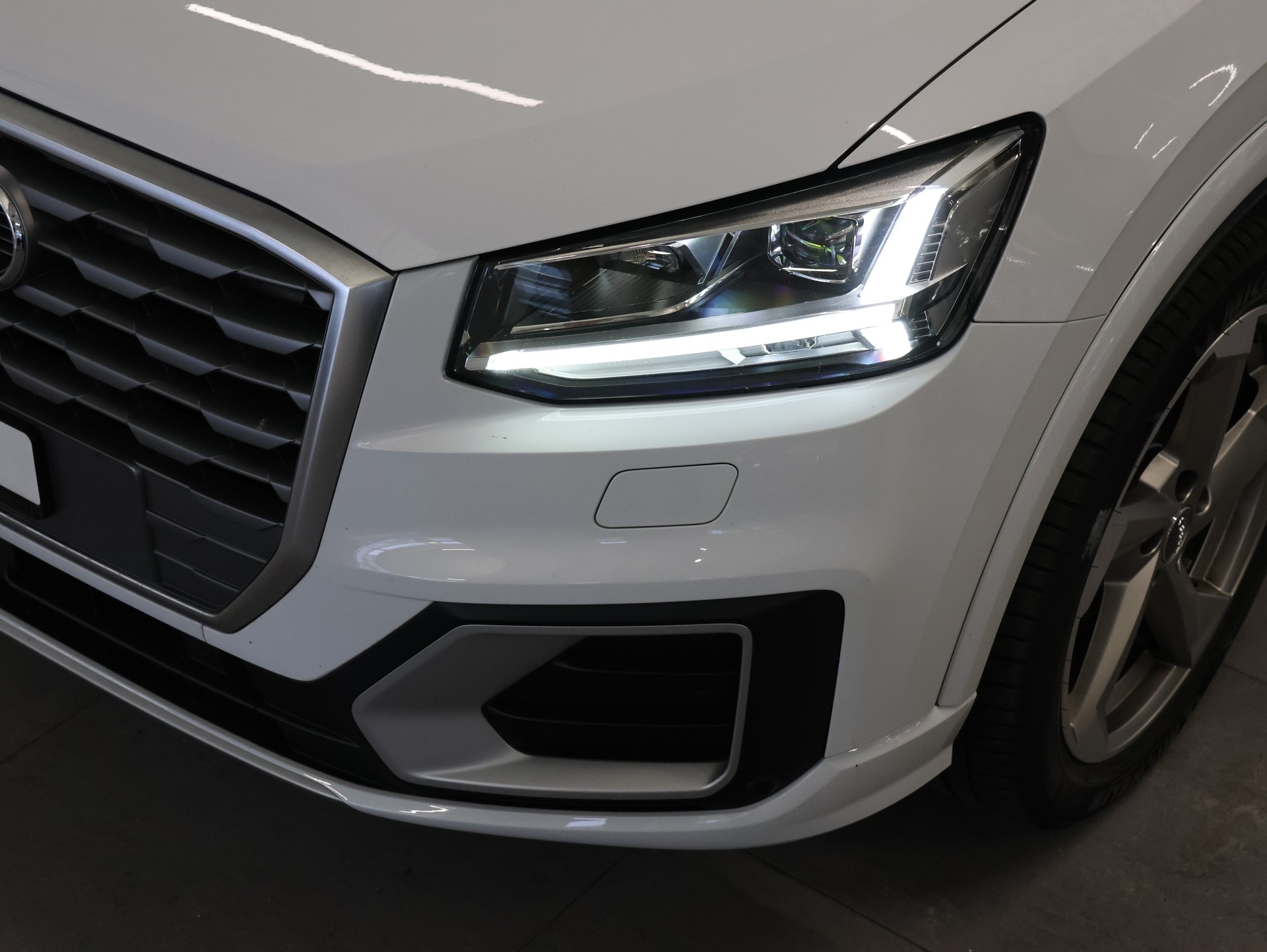 AUDI Q2 2.0 TDI sport quattro *S-Line*-image-9