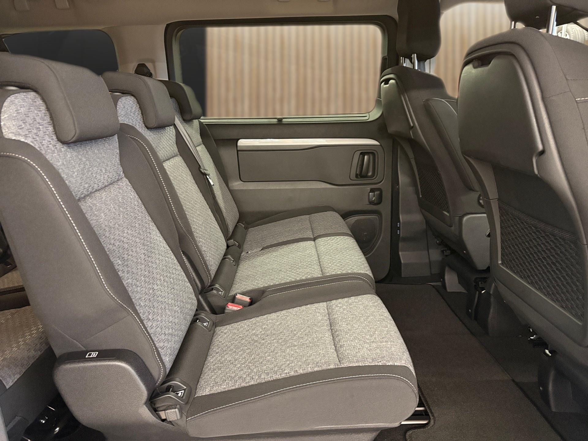 TOYOTA PROACE Verso L1 2.2 D Trend-image-13