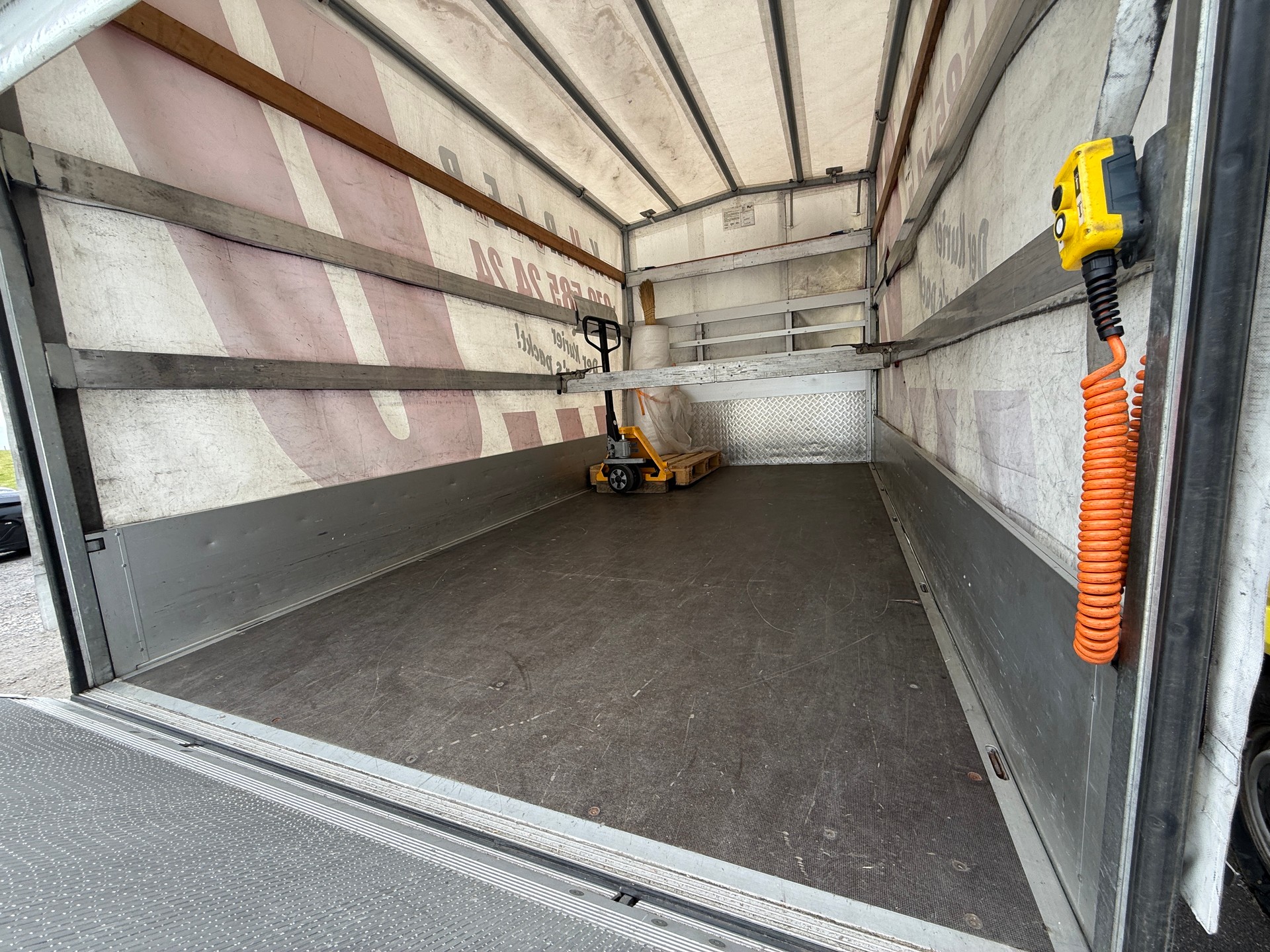 IVECO 35 S 16-image-4