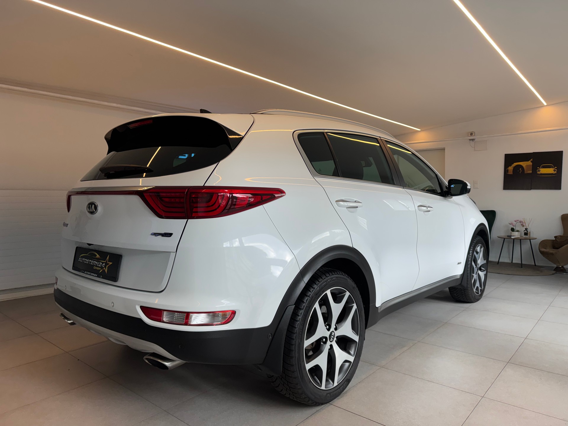 KIA Sportage 1.6 T-GDi Style GT Line 4WD Automat*CH-Fahrzeug*-image-4