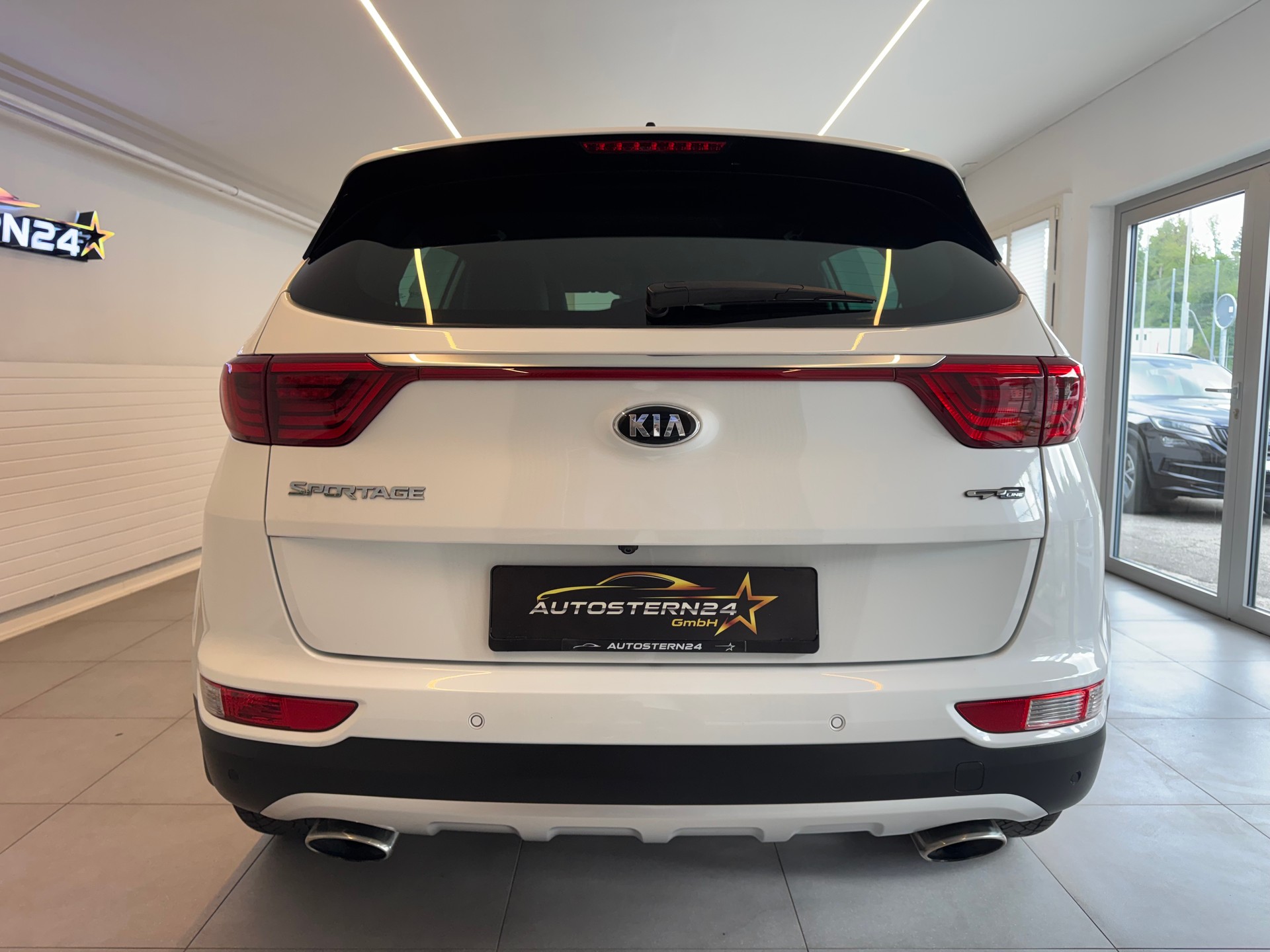 KIA Sportage 1.6 T-GDi Style GT Line 4WD Automat*CH-Fahrzeug*-image-3