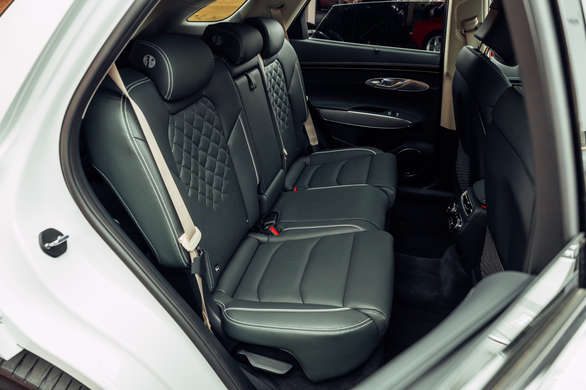 GENESIS GV70 Electrified Sport kWh 77,4 AWD-image-7