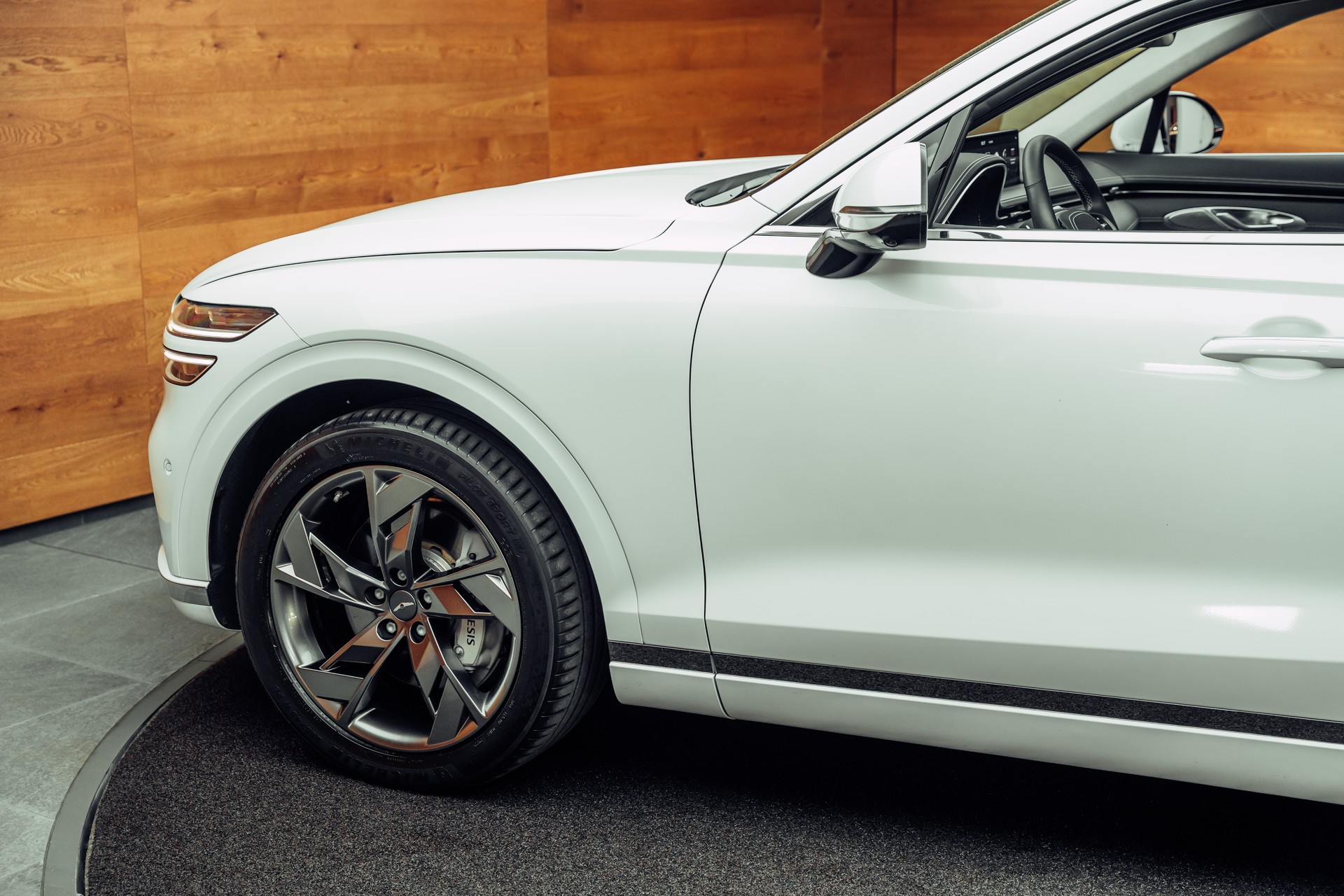 GENESIS GV70 Electrified Sport kWh 77,4 AWD-image-17