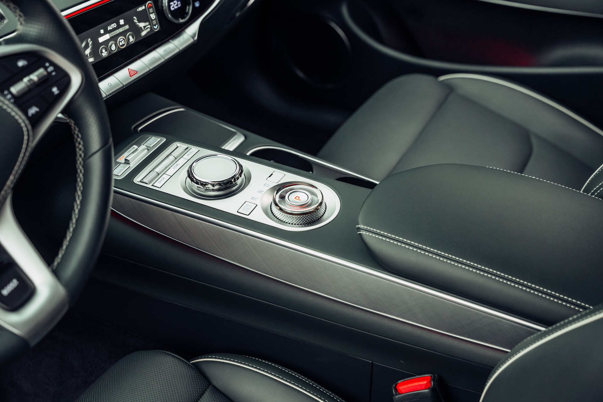 GENESIS GV70 Electrified Sport kWh 77,4 AWD-image-10