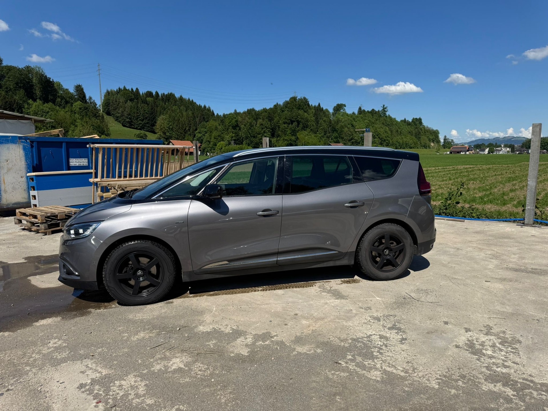 RENAULT Grand Scénic 1.6 dCi Bose EDC-showroom-element-3