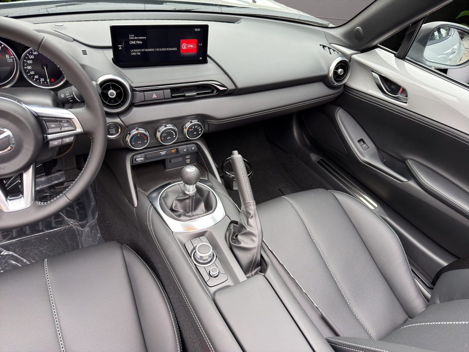 Image MAZDA MX-5 MX-5 RF Skyactiv-G 132 Exclusive-line