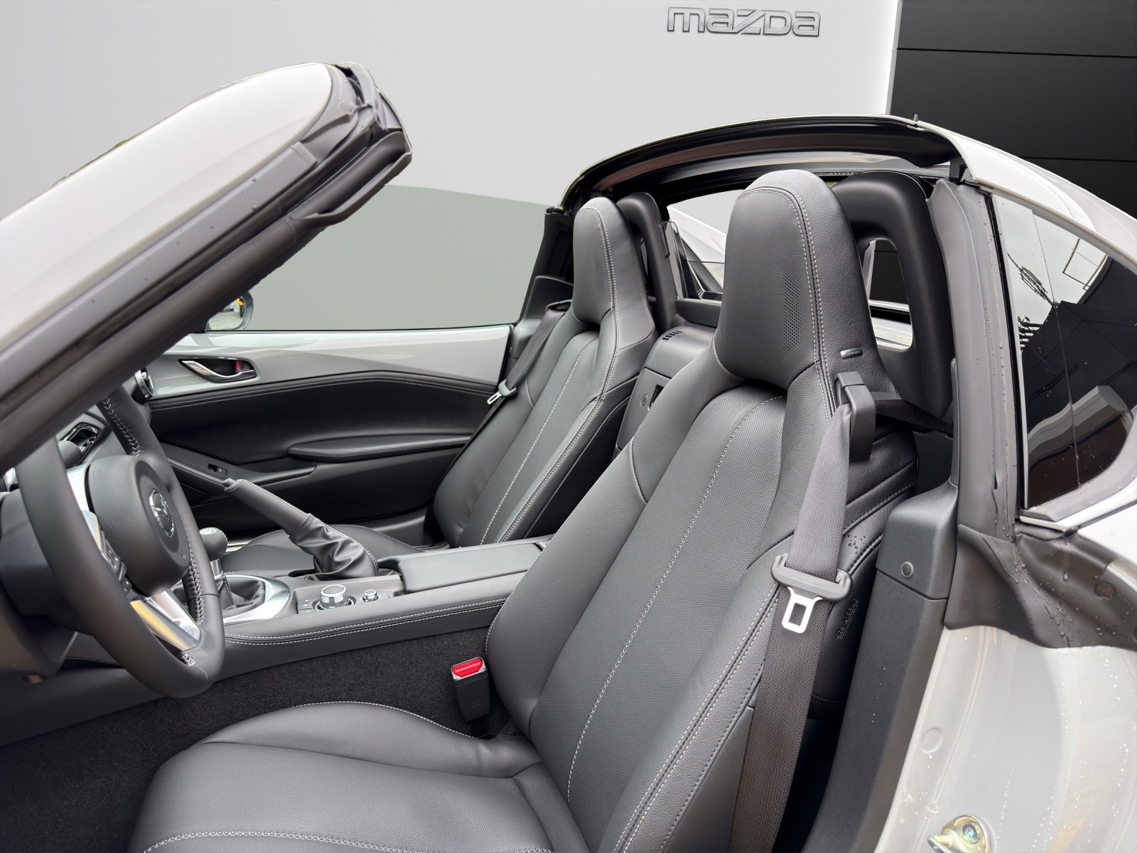 Image MAZDA MX-5 MX-5 RF Skyactiv-G 132 Exclusive-line