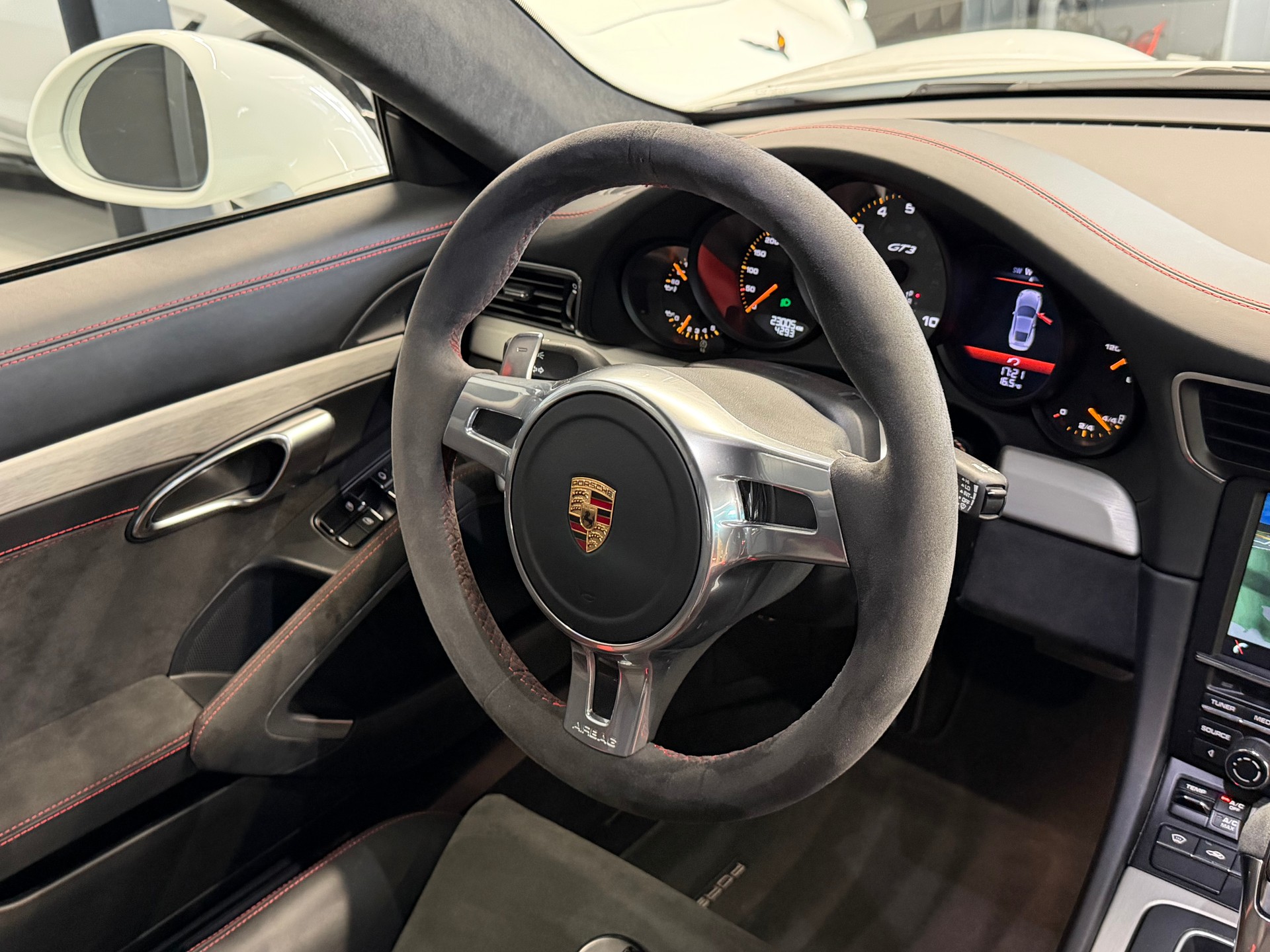 PORSCHE 911 GT3 PDK Clubsport **Porsche Approved Garantie**-image-13