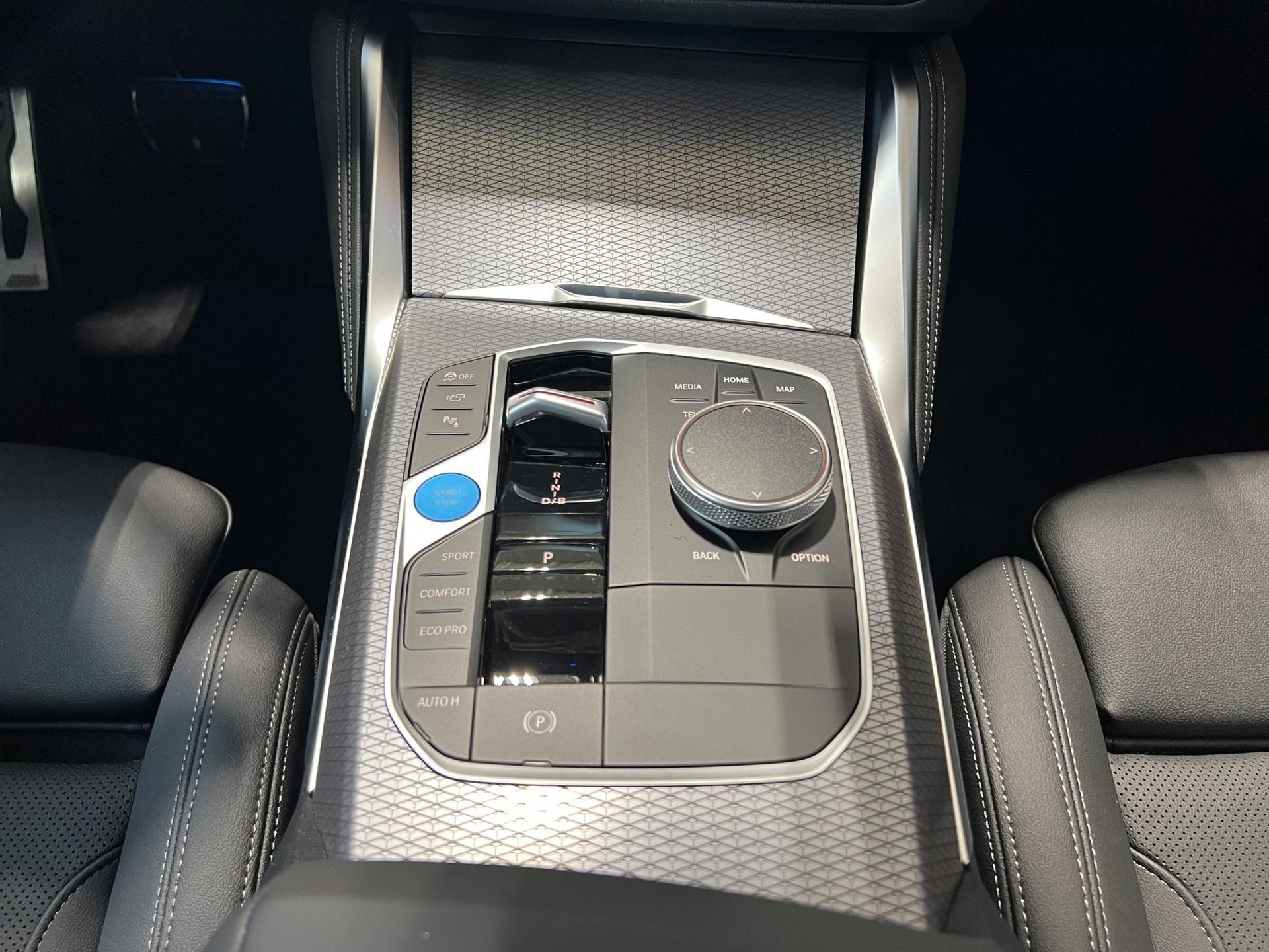 BMW i4 M60-image-9