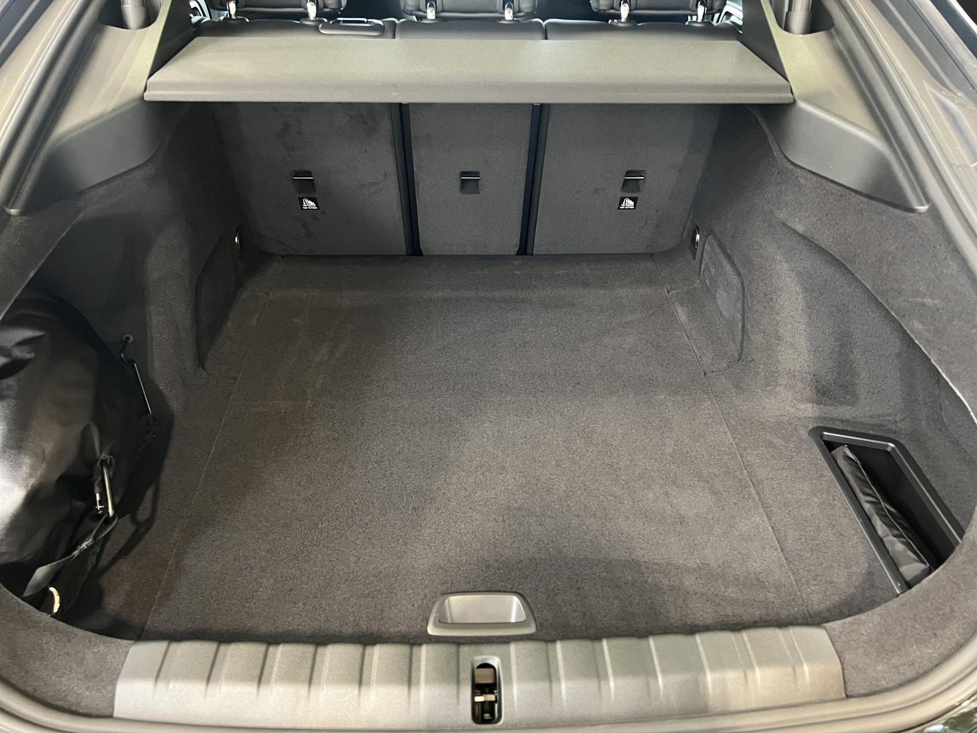 BMW i4 M60-image-15