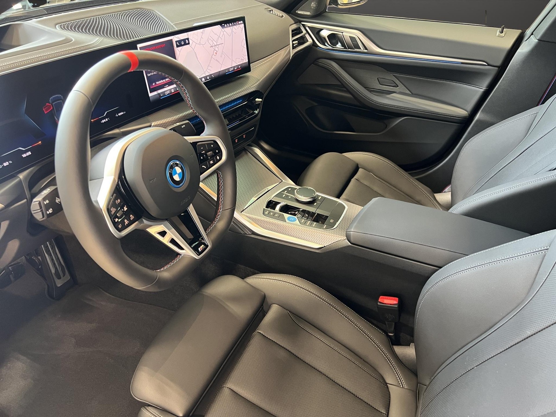 BMW i4 M60-image-7