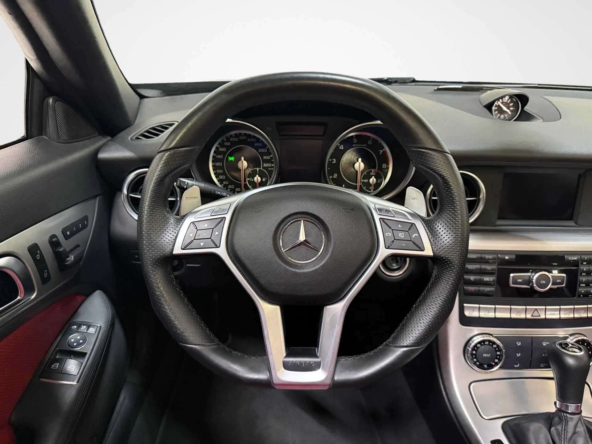 MERCEDES-BENZ SLK 55 AMG 7G-Tronic Speedshift Plus-image-23