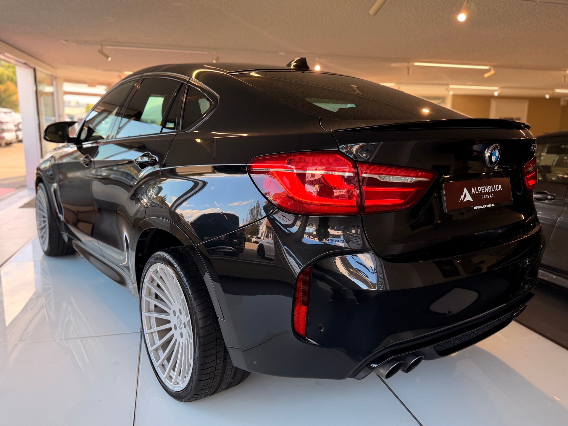 BMW X6M Steptronic-image-8