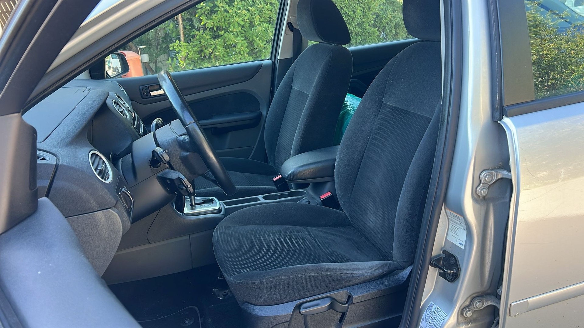 FORD Focus 2.0i Trend-image-10