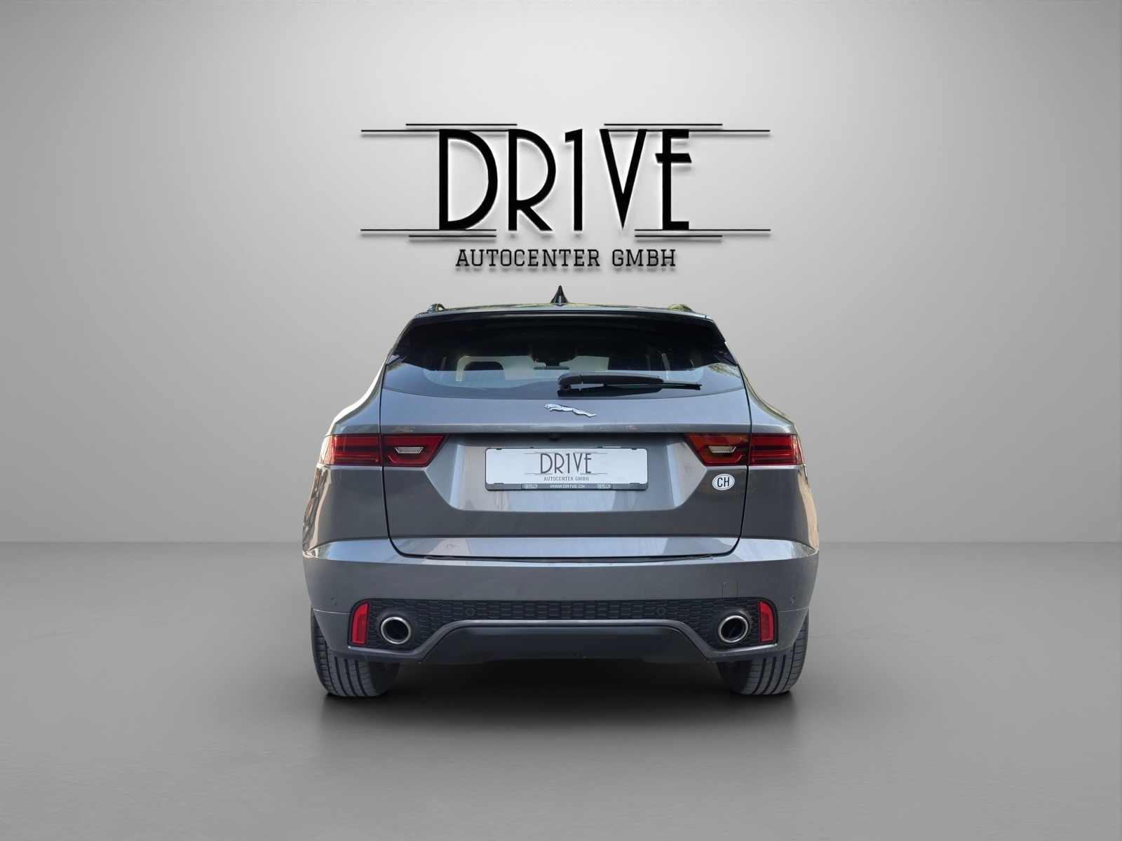 JAGUAR E-Pace 2.0d D180 AWD Automatik-image-5