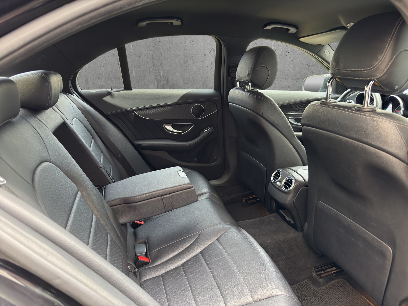 MERCEDES-BENZ C 250 BlueTEC 4Matic 9G-Tronic-image-15