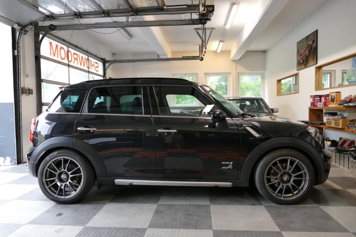 MINI Countryman Cooper S ALL4 Steptronic-image-4