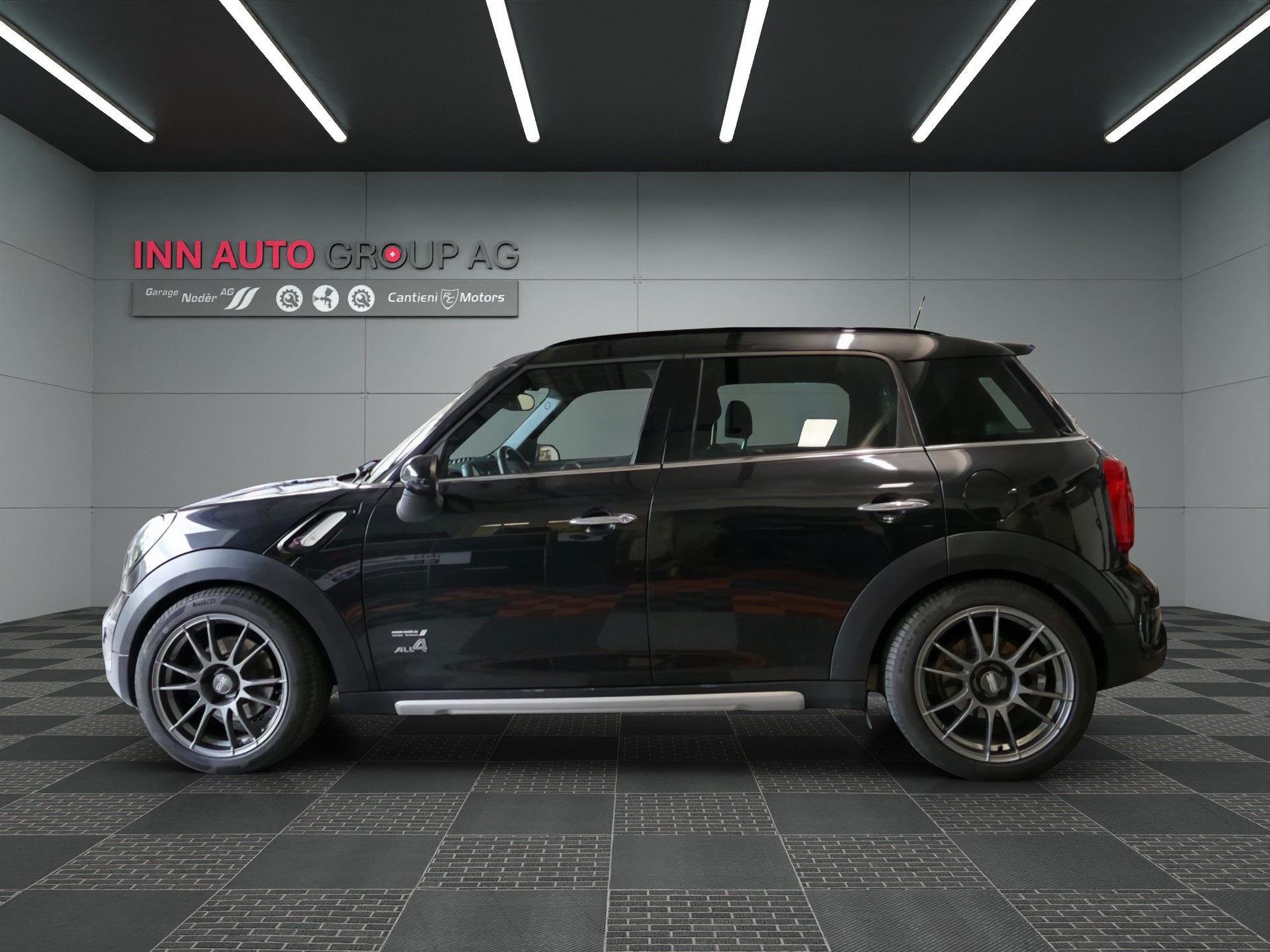 MINI Countryman Cooper S ALL4 Steptronic-image-1