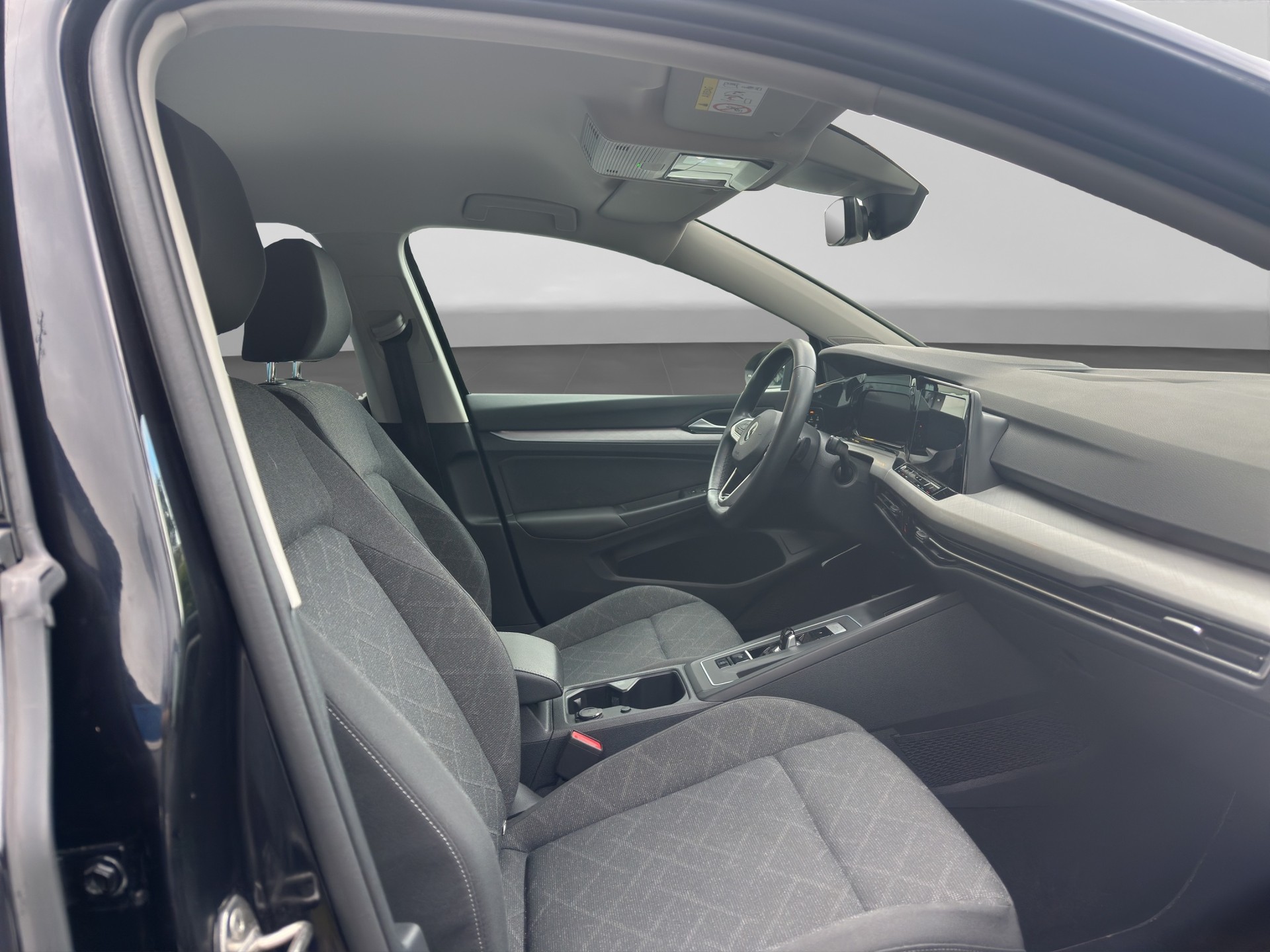 VW Golf 1.0 eTSI mHEV ACTLife DSG-image-11