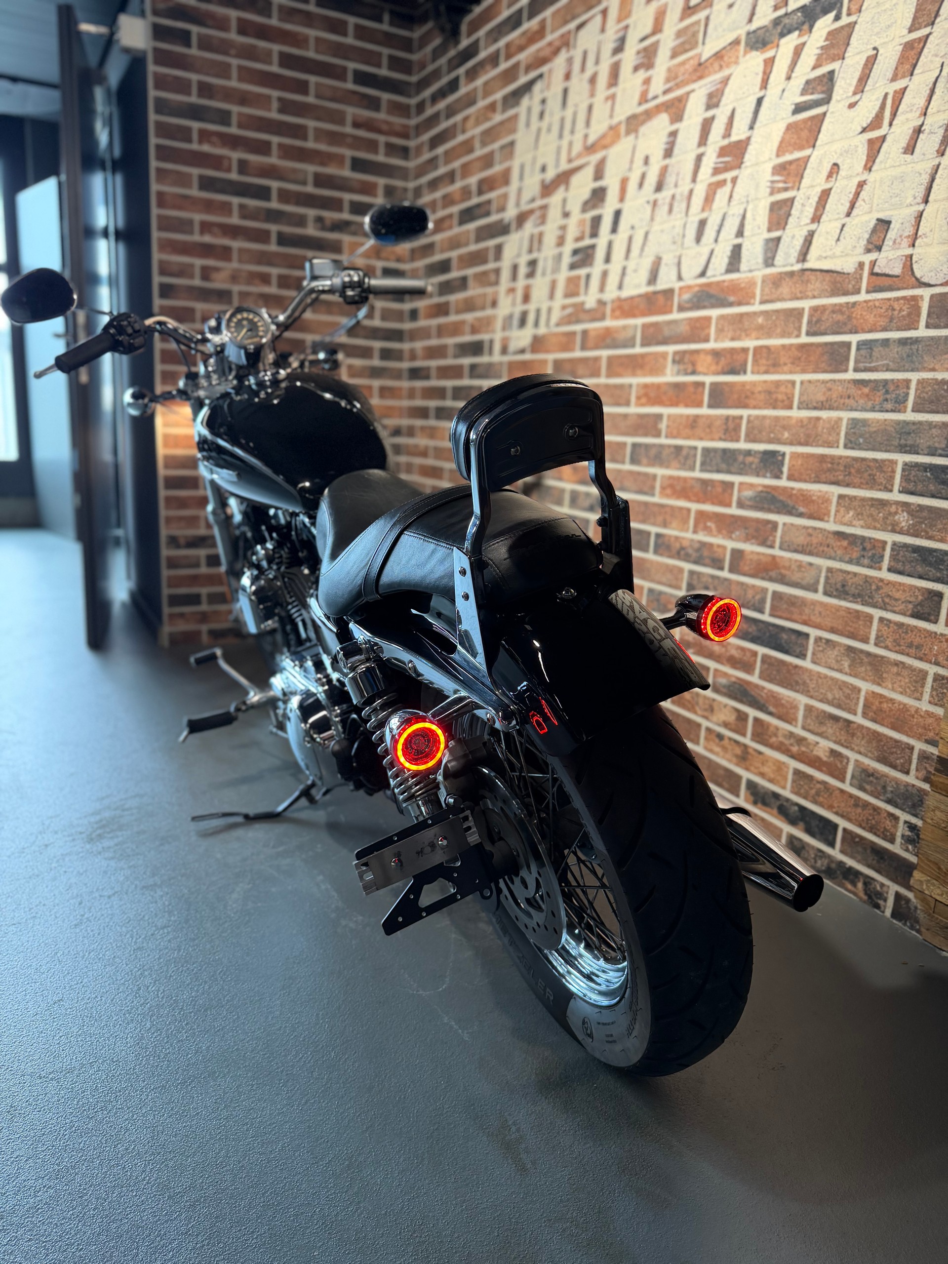 HARLEY-DAVIDSON XL 1200 C Sportster Custom ABS (35 kW)-showroom-element-3