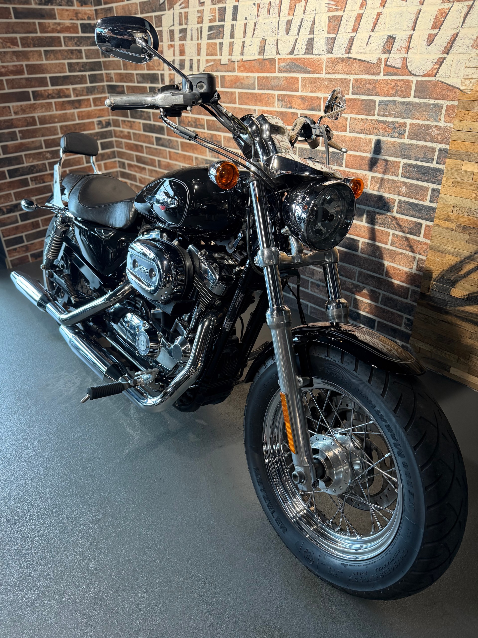 HARLEY-DAVIDSON XL 1200 C Sportster Custom ABS (35 kW)-image-10