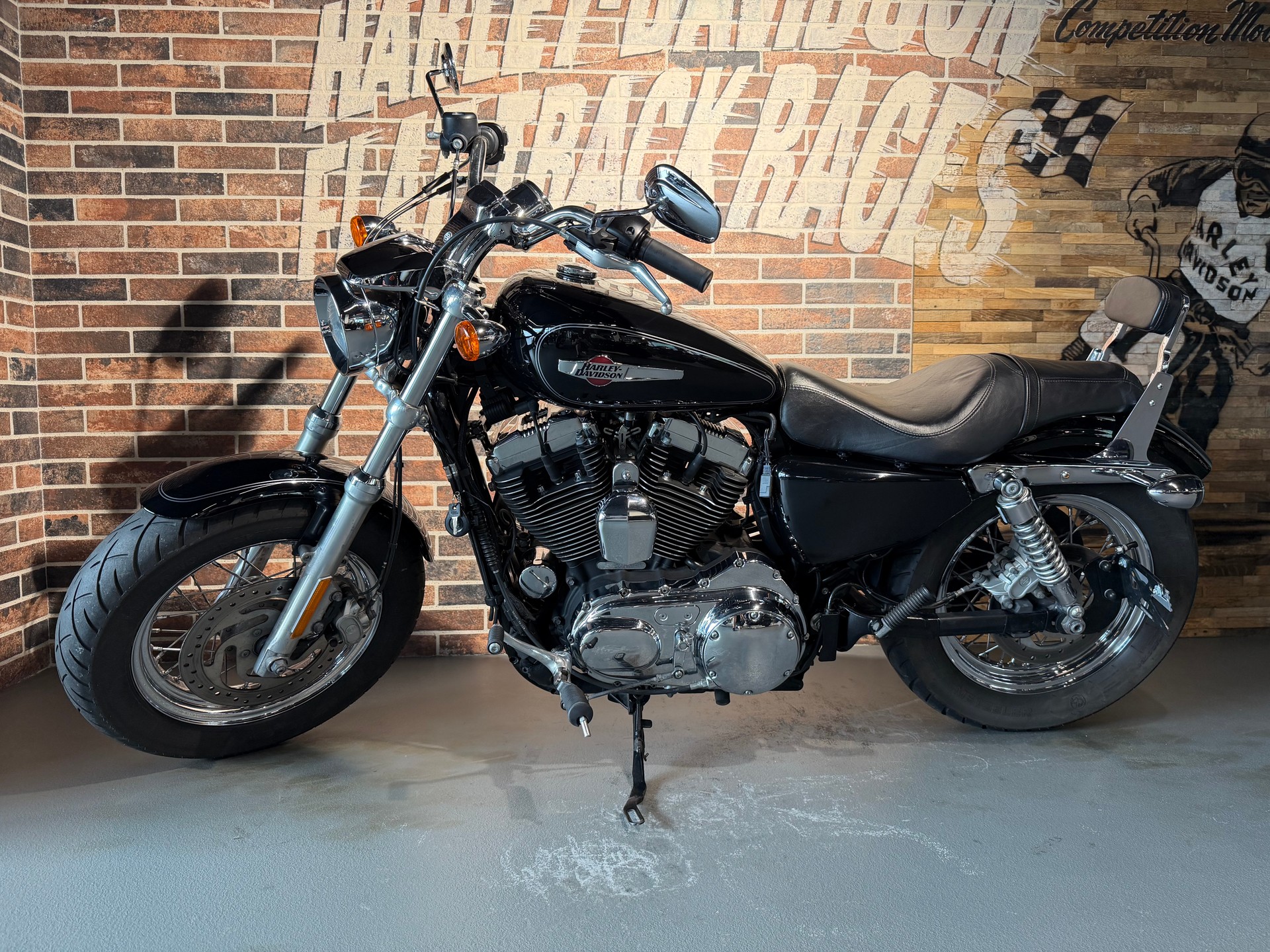 HARLEY-DAVIDSON XL 1200 C Sportster Custom ABS (35 kW)