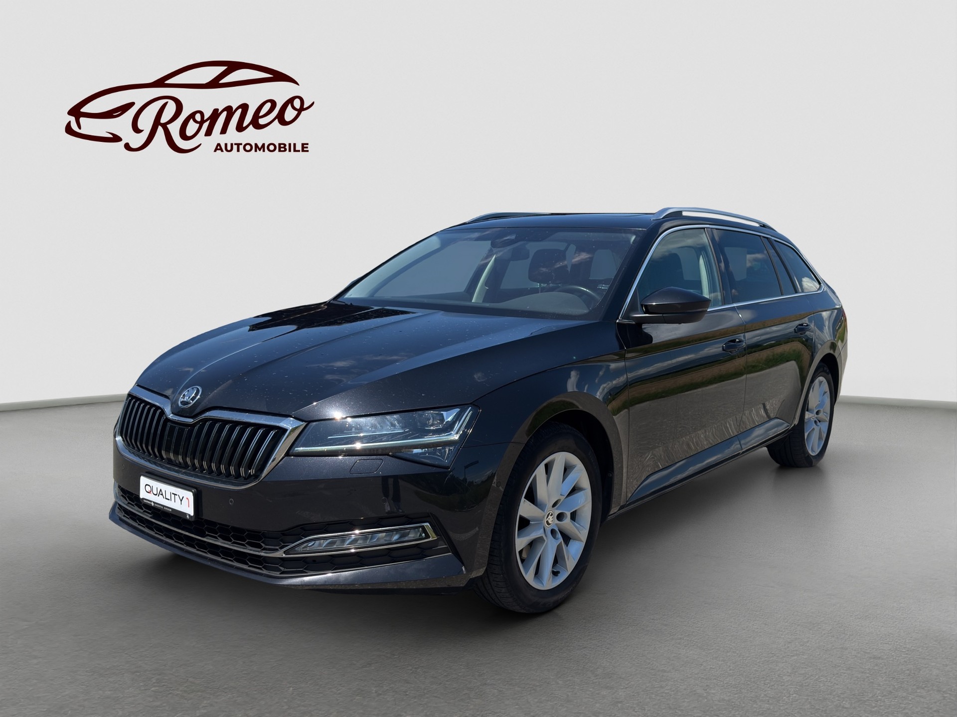 SKODA Superb Combi 2.0 TDi Style 4x4 DSG ** Frisch ab MFK und Service ** Panorama ** Leder-Alcantara **
