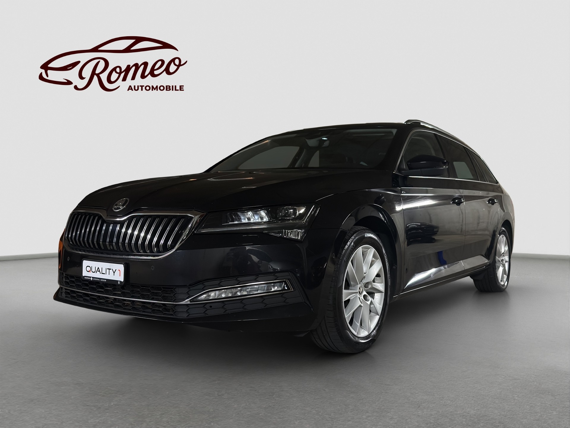 SKODA Superb Combi 2.0 TDi Style 4x4 DSG ** Frisch ab MFK und Service ** Panorama ** Leder-Alcantara **
