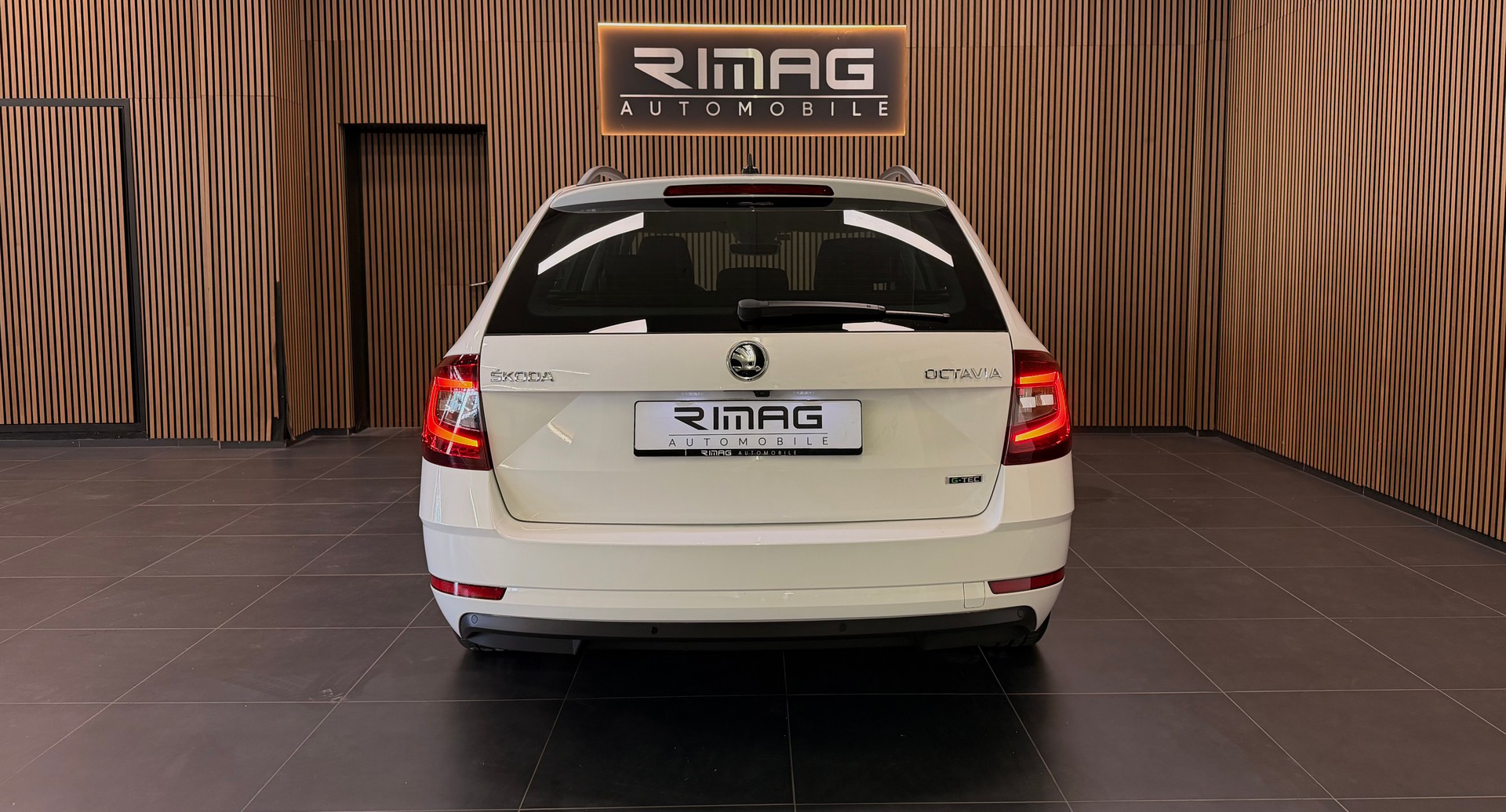 SKODA Octavia 1.5 G-tec Style CNG | CH-Fzg. | 8 Kompletträder | CarVertical-image-7