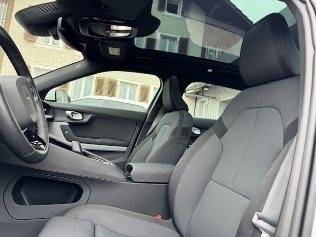 POLESTAR 2 Long Range Dual Motor-image-9