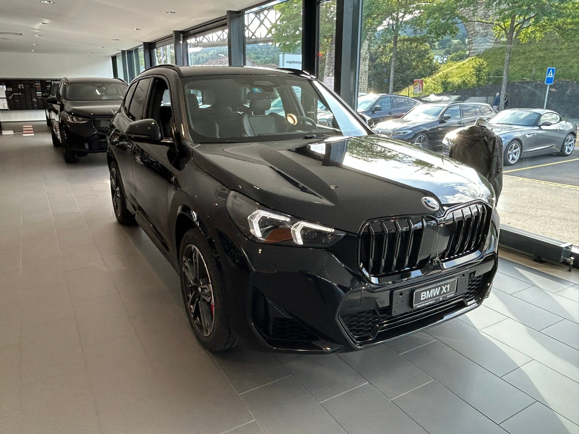 BMW X1 xDrive 23i 48V M Sport Pro-image-1
