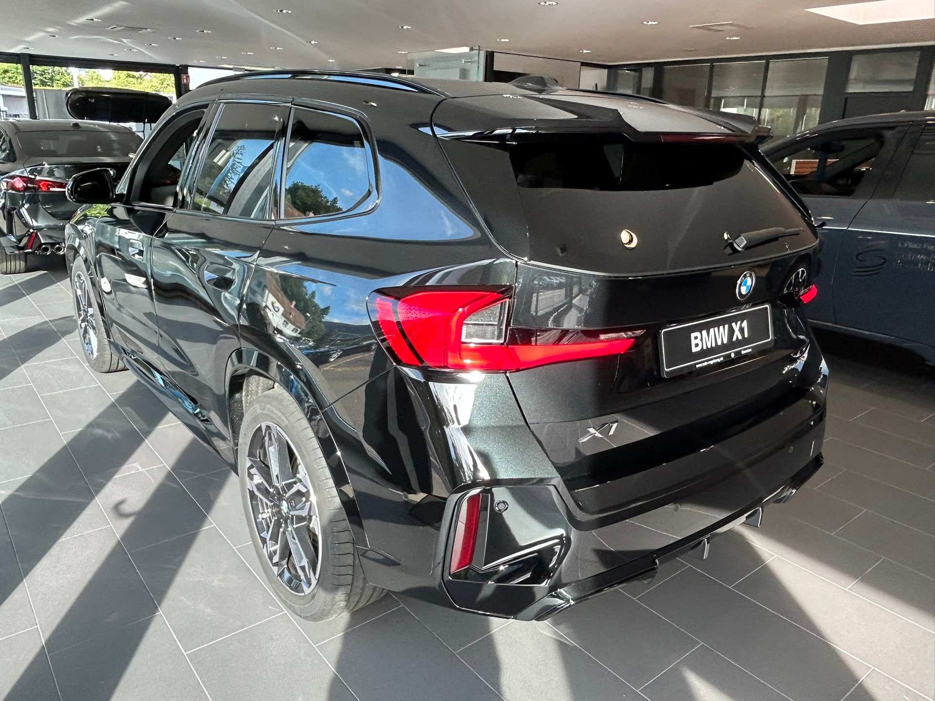 BMW X1 xDrive 23i 48V M Sport Pro-image-9
